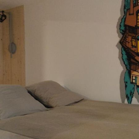 Lons Appartement T1 Centre Ville Екстер'єр фото
